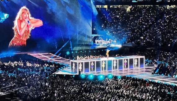 Taylor Swift in concert